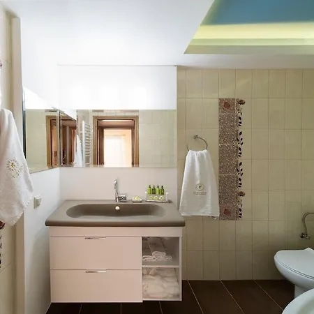 Dolphin Luxury Ξενοδοχείο